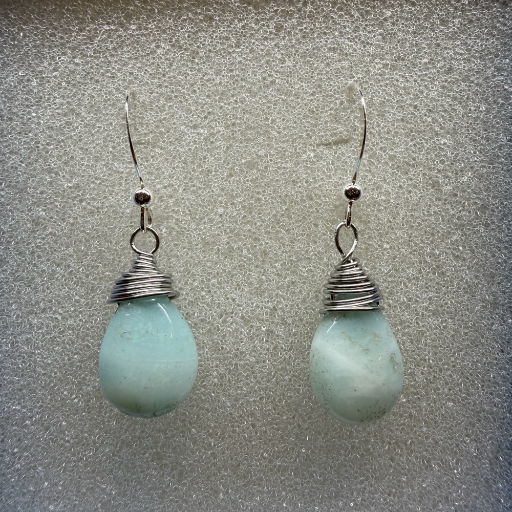 Calcite teardrops earrings